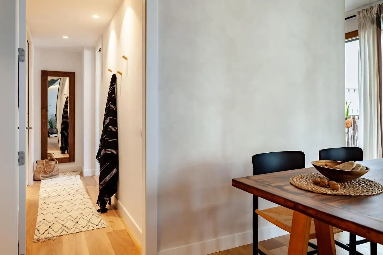 Beni - 1 Bedroom Apartment With Pool And Terrace In Gracia Barcelona Spanien